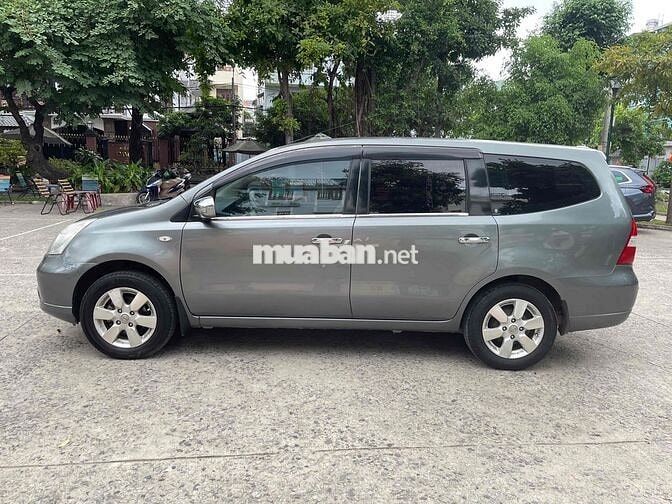 Nissan Livina 7 chổ Thương hiệu Nhật Siu bền Lợi