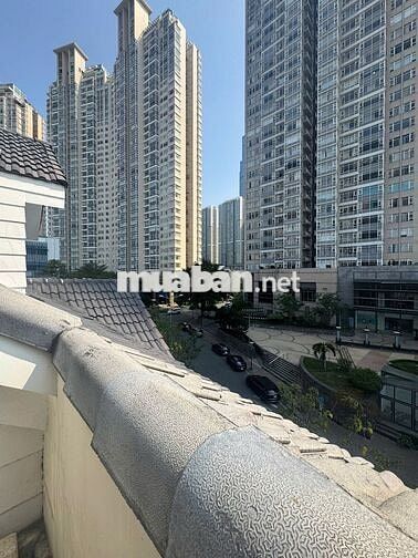 Biệt thự mặt tiền đường D5 (Saigon Pearl)