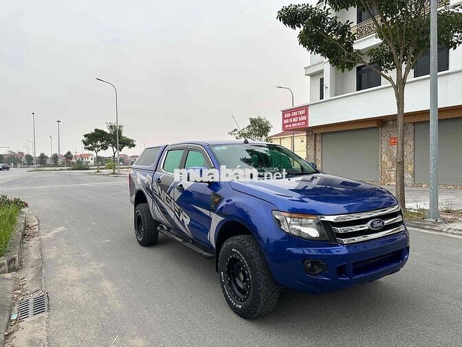 Ford Ranger 2013 XLS một cầu Xanh