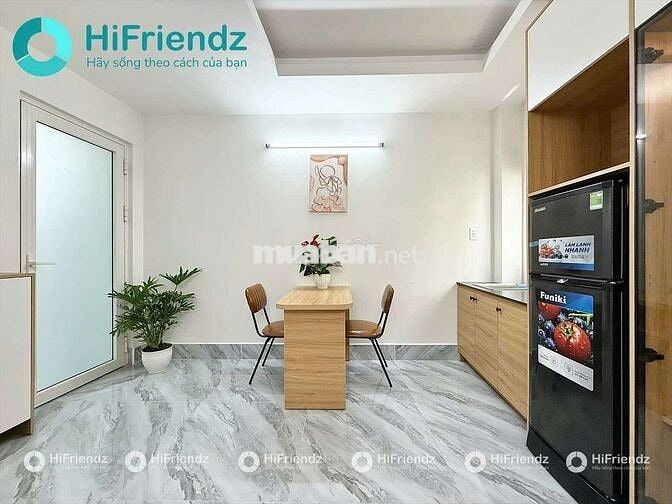 STUDIO mới đầy đủ tiện nghi, nội thất cao cấp, cửa sổ thoáng.