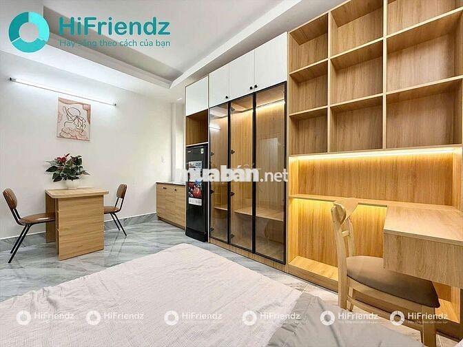 STUDIO mới đầy đủ tiện nghi, nội thất cao cấp, cửa sổ thoáng.