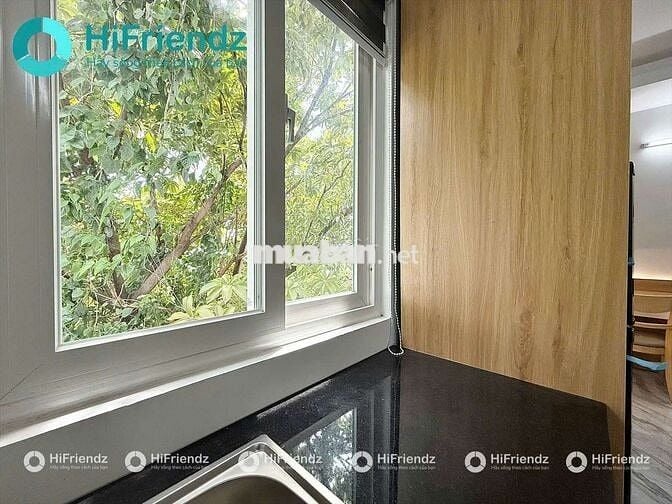 STUDIO mới đầy đủ tiện nghi, nội thất cao cấp, cửa sổ thoáng.