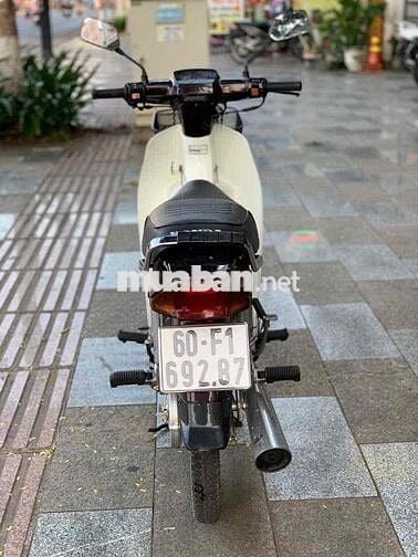 Honda Dream Nâu trắng