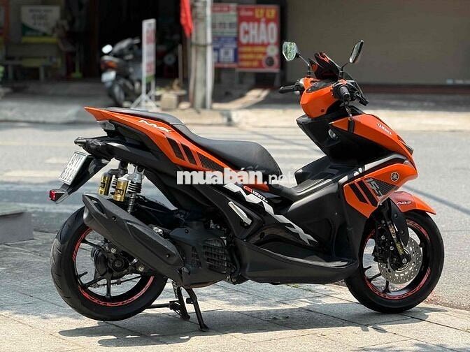 Yamaha NVX 155 2018 Cam đen