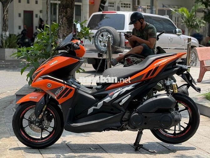 Yamaha NVX 155 2018 Cam đen