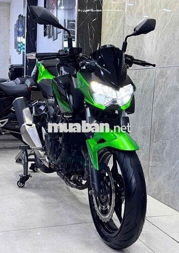KAWASAKI Z400 Xanh Đen