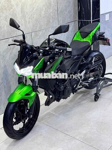 KAWASAKI Z400 Xanh Đen