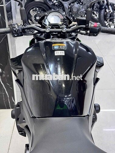 KAWASAKI Z400 Xanh Đen