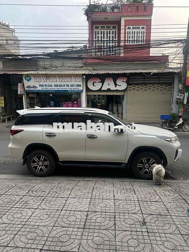 Toyota Fortuner 2017 Trắng xe cam kết rin 100%