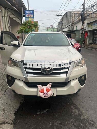 Toyota Fortuner 2017 Trắng xe cam kết rin 100%