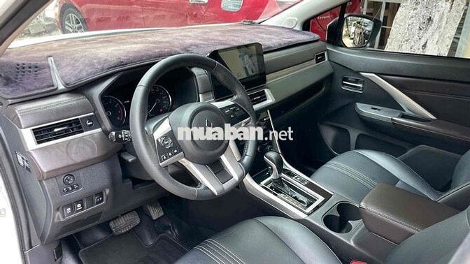 Mitsubishi Xpander Premium 2024 Trắng