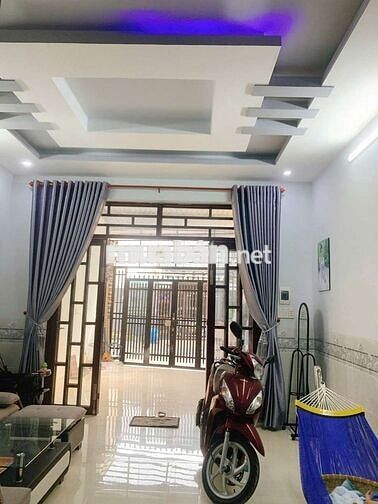 Nhà dân bán sổ đỏ thổ cư giá siêu rẻ 2,85tỷ đường nhựa 