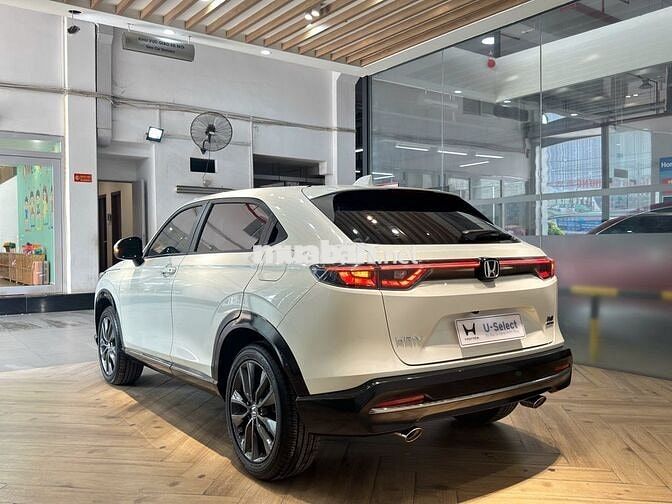 Honda HR-V RS 2023 Trắng 11.000 km
