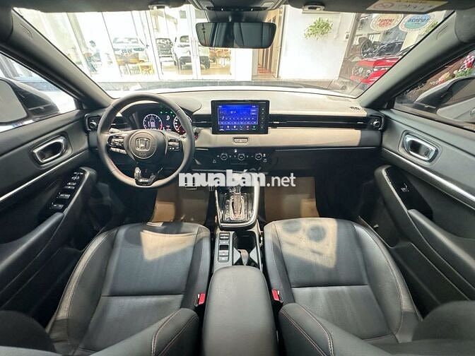 Honda HR-V RS 2023 Trắng 11.000 km