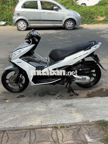 Honda Air Blade 125 Fi 2015 Trắng biển 65 máy zin