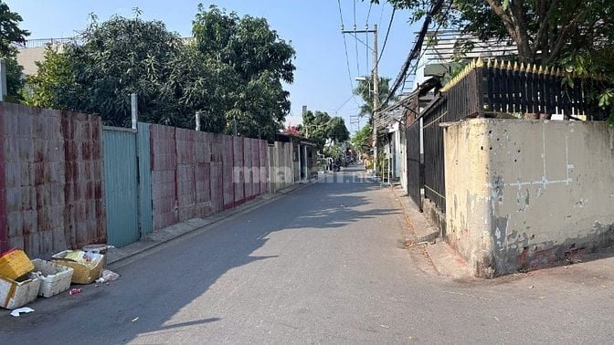 Đất Thổ 88 m2, 3 Mặt tiền, Xã Nhơn Đức,hẻm 7m,XD Ngay