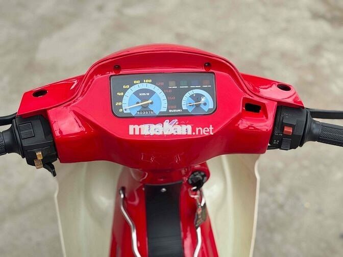 Suzuki RGV120 Đỏ Trắng