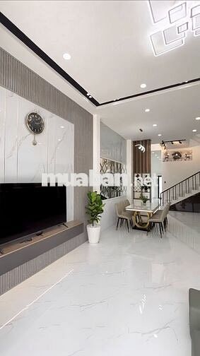 Nhà 1 Trệt 1 Lầu Giá Chỉ 940 Triệu – Gần VSIP 3