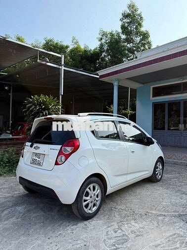 Chevrolet Spark 2015 Trắng Tự động