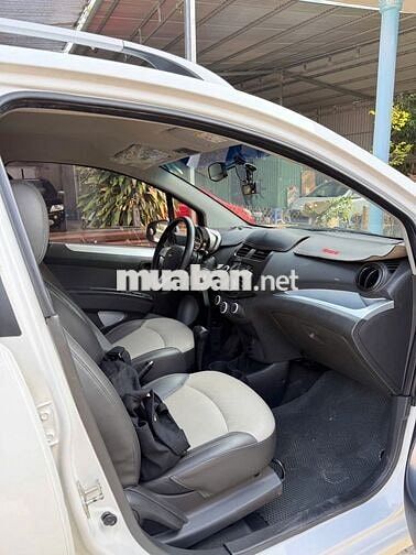 Chevrolet Spark 2015 Trắng Tự động