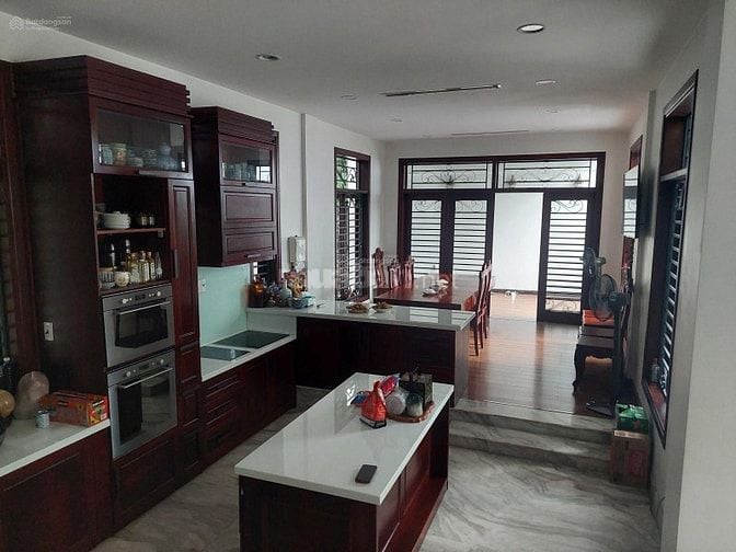 BIỆT THỰ TRẦN NÃO 58 TỶ + BIỆT THỰ ĐƯỜNG ĐỖ PHÁP THUẬN 90 TỶ