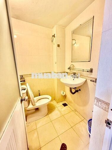 CỰC HIẾM NHỈNH 4 TỶ CÓ NHÀ 22M2 X 5 TẦNG ĐẸP, PHỐ XÃ ĐÀN, ĐỐNG ĐA, HN.