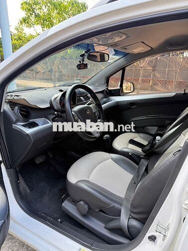 Chevrolet Spark 2015 Trắng Tự động