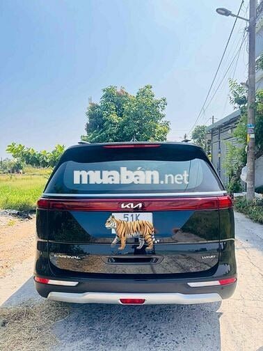 Kia Carnival Luxury 2023 Đen 54000 km