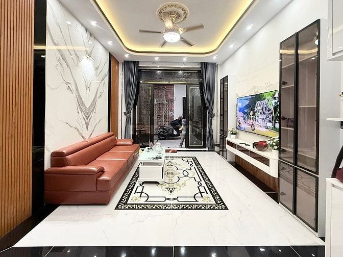 Nhà 4 Lầu Tuyệt đẹp Thiết Kế cổ điển  HXH Thích Quảng Đức p4