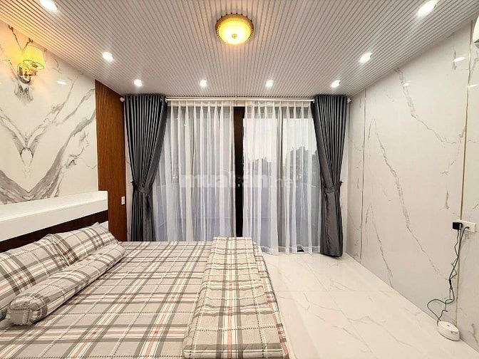 Nhà 4 Lầu Tuyệt đẹp Thiết Kế cổ điển  HXH Thích Quảng Đức p4
