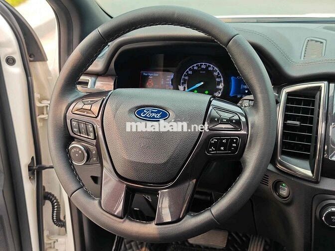 Ford Everest Titanium 2019 Trắng 57000 km