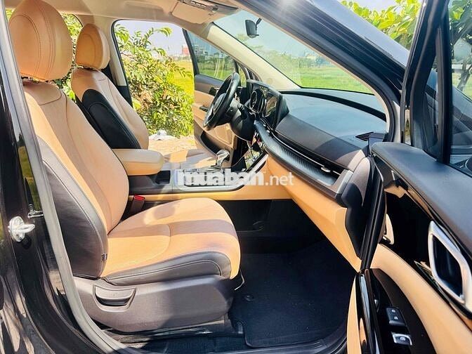 Kia Carnival Luxury 2023 Đen 54000 km