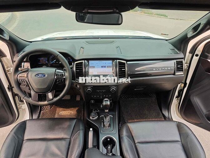 Ford Everest Titanium 2019 Trắng 57000 km