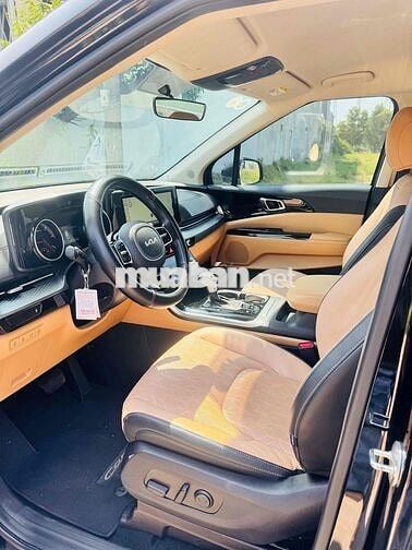 Kia Carnival Luxury 2023 Đen 54000 km