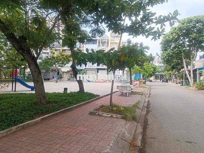 nhà thuê hồ Ngọc lãm an lạc bình Tân DT 84m giá 18tr