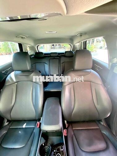 Kia Sportage Xanh rêu 5 chỗ