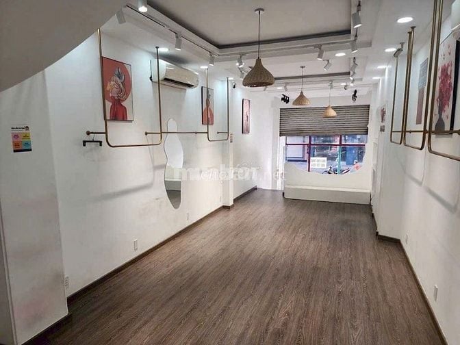 4 TẦNG , Mặt tiền Nguyễn Trãi khu thời trang cao cấp