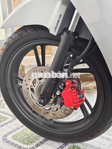Honda SH 125 ABS Xám xi măng 2024