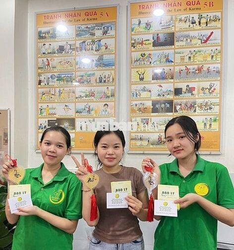 TUYỂN NHÂN VIÊN BÁNH MÌ CHAY
