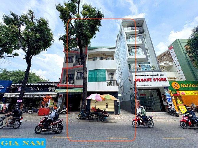 BÁN NHÀ GÓC 2 MẶT TIỀN : 214 NGUYỄN THÁI BÌNH - P. 12 - Q. TÂN BÌNH
