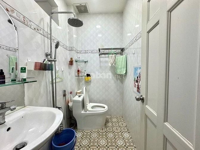 Giảm 200tr, Bán gấp nhà Lê Tự Tài,P4,Phú Nhuận giá 3 tỷ150/32m2,SHR