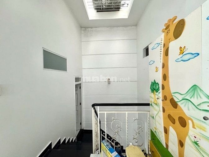 Giảm 200tr, Bán gấp nhà Lê Tự Tài,P4,Phú Nhuận giá 3 tỷ150/32m2,SHR