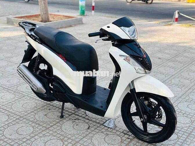 SH150i ĐKLĐ 2016 SMARTKEY ODO THẤP LÊN FULL SH Ý