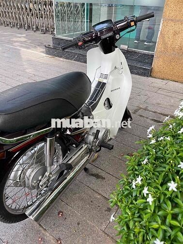 Honda Dream Việt 2011