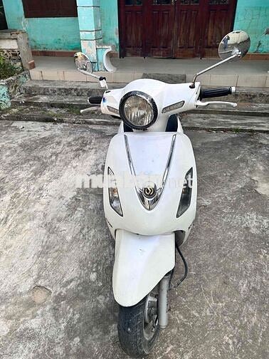 Xe máy điện SYM màu Trắng