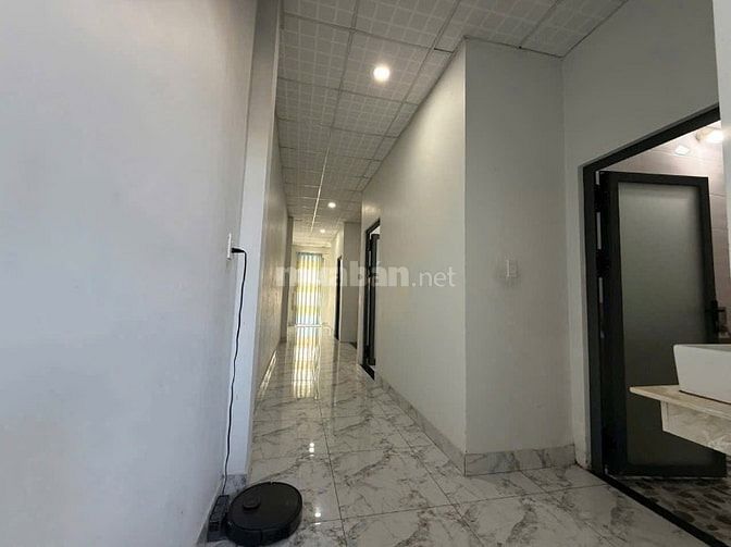 Hàng giá ngộp 40m2 Phạm Văn Chí Quận 6, SHR giá chỉ 2 tỷ 230 TL