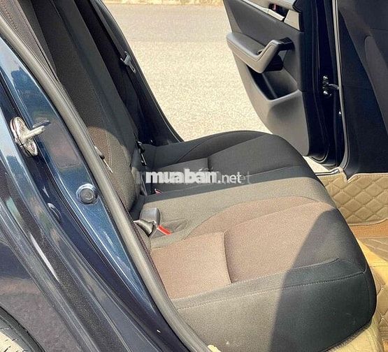 Mazda 3 Deluxe 1.5 AT màu xanh Navi sản xuất 2023