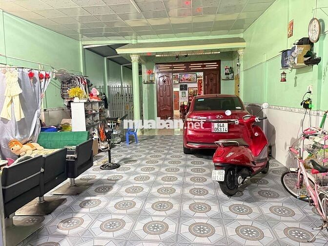 QL1A- Bán đất cực rộng và nhà khang trang gần chợ Khúc Tréo