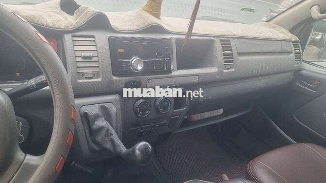 Toyota Hiace Van 3 chỗ 940kg 2006 Máy dầu