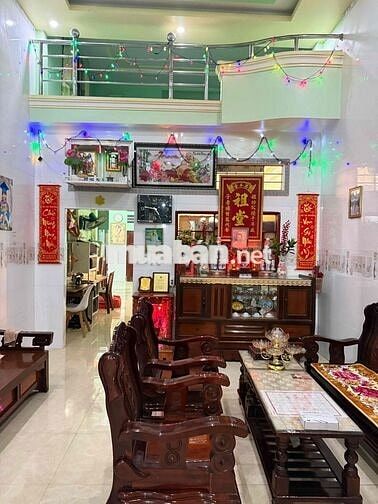 QL1A- Bán đất cực rộng và nhà khang trang gần chợ Khúc Tréo